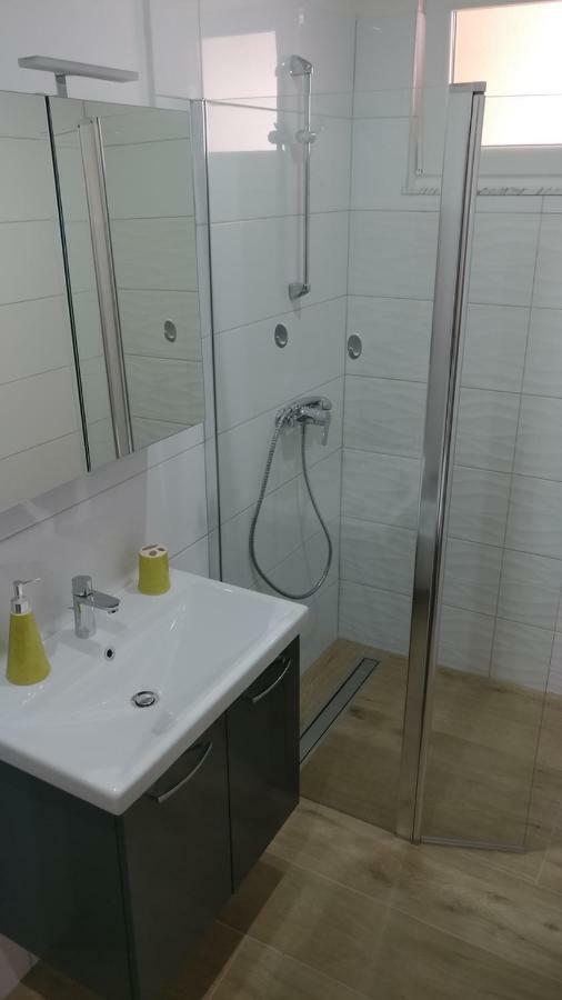 Apartmani Nimcevic Biograd Na Moru Ngoại thất bức ảnh