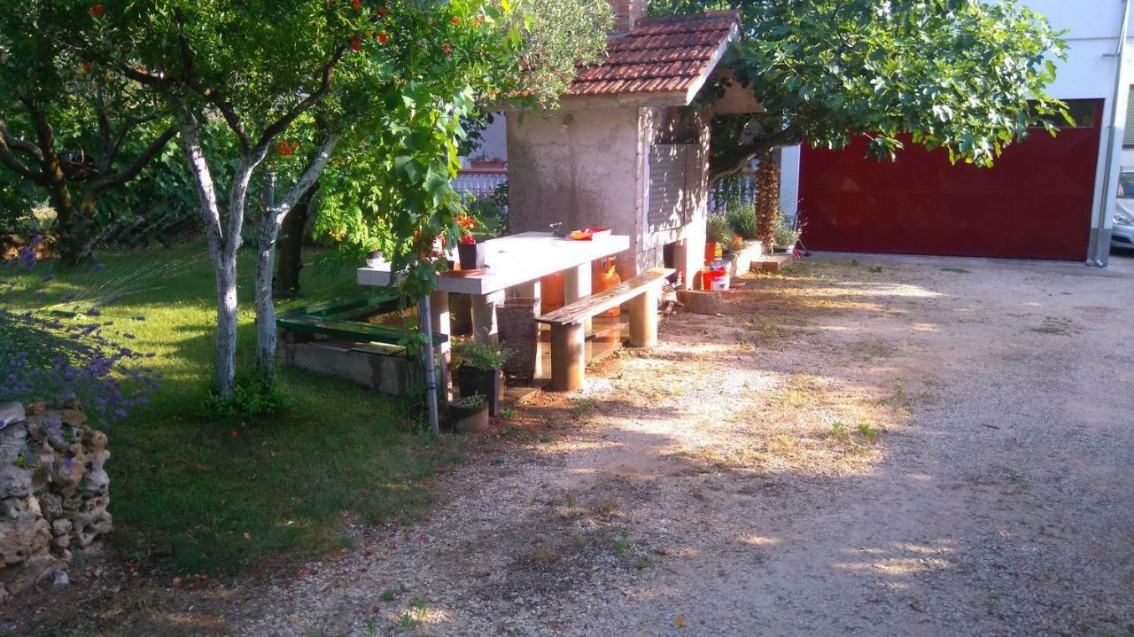 Apartmani Nimcevic Biograd Na Moru Ngoại thất bức ảnh