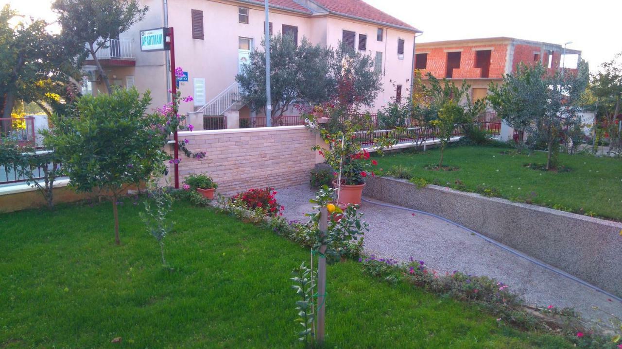 Apartmani Nimcevic Biograd Na Moru Ngoại thất bức ảnh